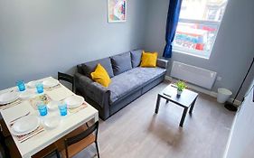 Stylish 1 Bedroom Flat In Wood Green